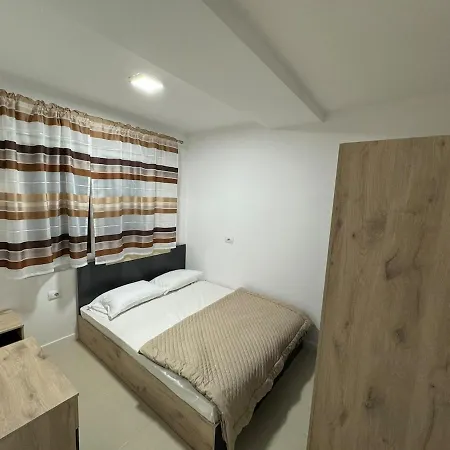 Apartment Luxury Surrounded By Nature Tirana